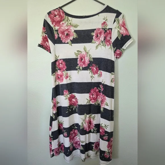 P.S. Kate Striped Floral T-shirt Dress Size Medium - Picture 2 of 6